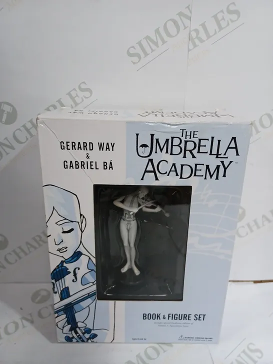 THE UMBRELLA ACADEMY BOOK AND FIGURE SET 