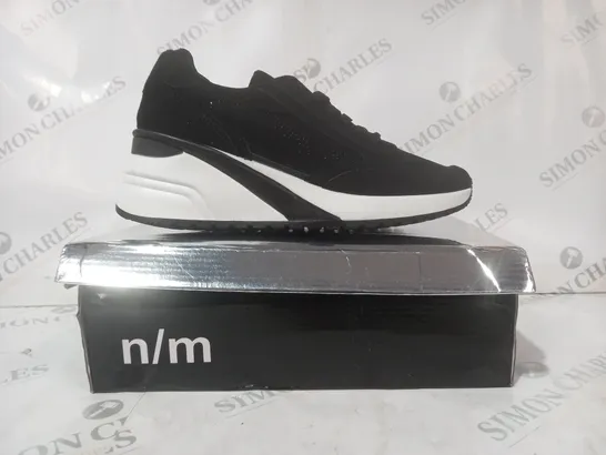 BOXED PAIR OF N/M SHOES IN BLACK UK SIZE 7