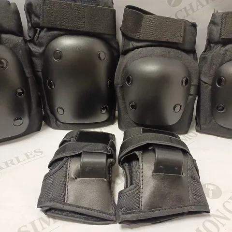 SET OF PROTECTIVE SAFETY KNEE/ELBOW PADS 