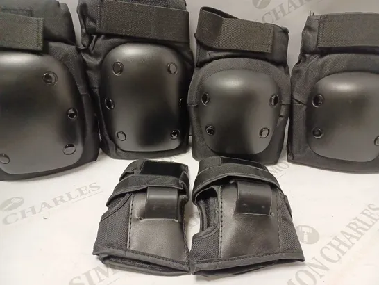 SET OF PROTECTIVE SAFETY KNEE/ELBOW PADS 