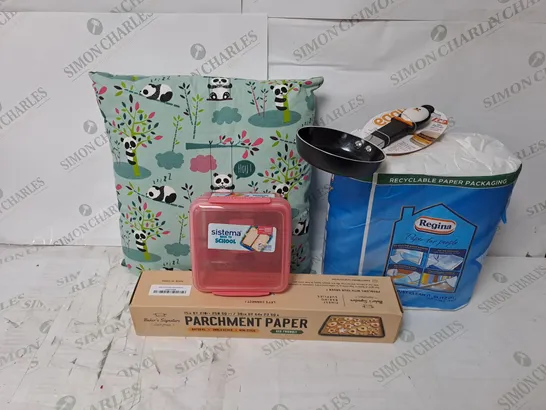 APPROXIMATELY 15 ASSORTED ITEMS TO INCLUDE MINI FRY PAN, PARCHMENT PAPER, REGINA HOUSEHOLD TOWEL 