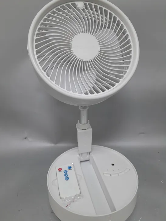 BOXED BELL & HOWELL OSCILLATING FOLDING RECHARGEABLE FAN, WHITE