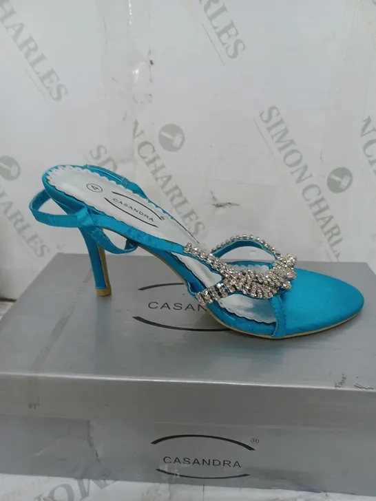 BOX OF APPROXIMATELY 10 PAIRS OF SHOES TO INCLUDE GEM HEELS, RED LOW HEELS, BLUE HIGH HEELS ETC