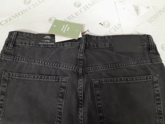 DIVIDED WIDE HIGH WAIST BLACK JEANS - UK 14