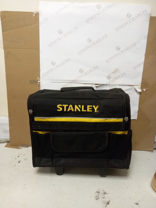 STANLEY SOFT BAG WITH WHEEL