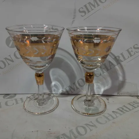 DESIGNER SET OF APPROXIMATELY 5 DINING GLASSES - COLLECTION ONLY