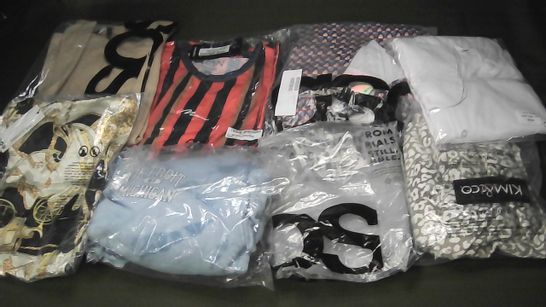 LARGE QUANTITY OF ASSORTED CLOTHING ITEMS TO INCLUDE KIM&CO, ASOS AND BOOHOOMAN