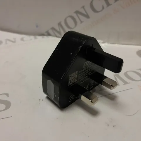 APPROXIMATELY 38 MOBIWIRE USB-A ADAPTER PLUGS IN BLACK