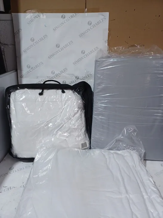 BOX OF APPROX 5 ASSORTED UNBRANDED ITEMS TO INCLUDE SEAT PADDING, PADDED SEATS, PILLOW, ETC. 