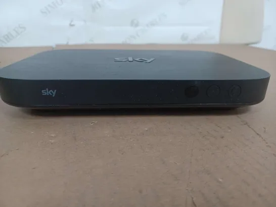 SKY INTERNET BOX 