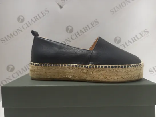 BOXED HOBBS ALICIA ESPADRILLE IN NAVY - SIZE 5