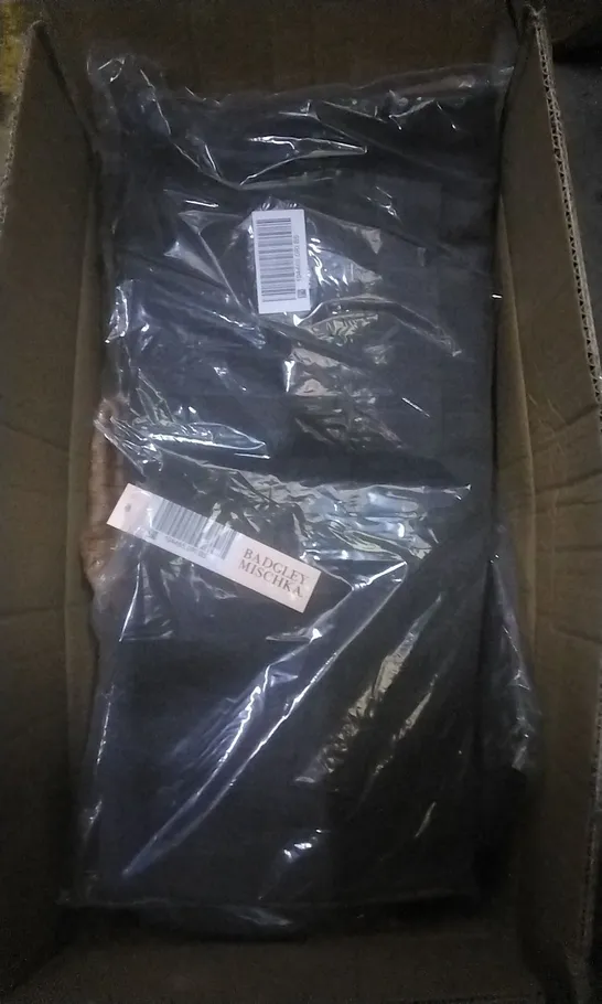 BOX OF APPROXIMATELY 8 BADGLEY MISCHKA MENS JUMPERS MEDIUM 