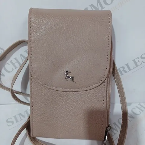 ASHWOOD PHONE CROSSBODY BAG IN TAN