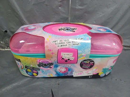 SO BOMB DIY - BATH BOMB LIGHT UP CASE RRP £32