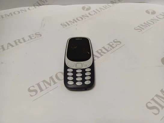 SMALL NOKIA PHONE 