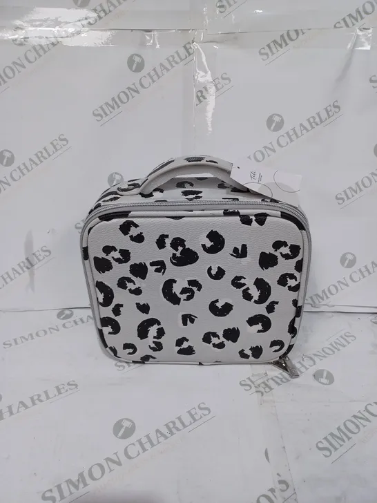 TILI LEOPARD PRINT MAKE-UP ORGANISER MEDIUM VANITY CASE GREY