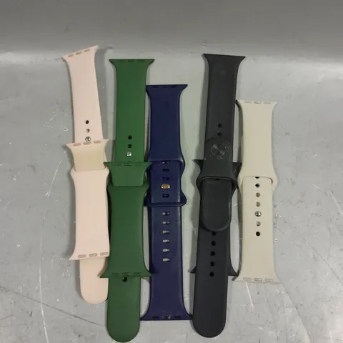 LARGE ASSORTMENT OF SMARTWATCH STRAPS IN VARIOUS DESIGNS	