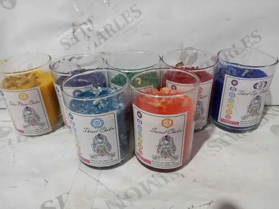 BOX OF 2 ASSORTED CANDLE ITEMS TO INCLUDE CHAKRA WAX & GEMSTONE SET, AND BAG OF TEALIGHTS