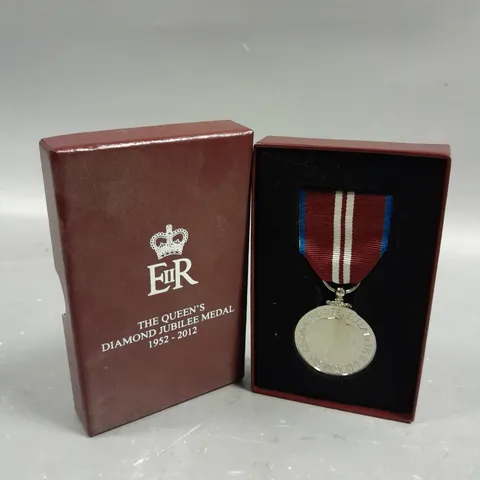 BOXED QUEENS DIAMOND JUBILEE COMMEMORATIVE MEDAL 