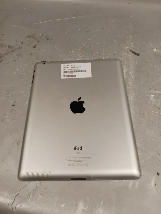 APPLE IPAD 2 SILVER 16GB - MODEL A1395