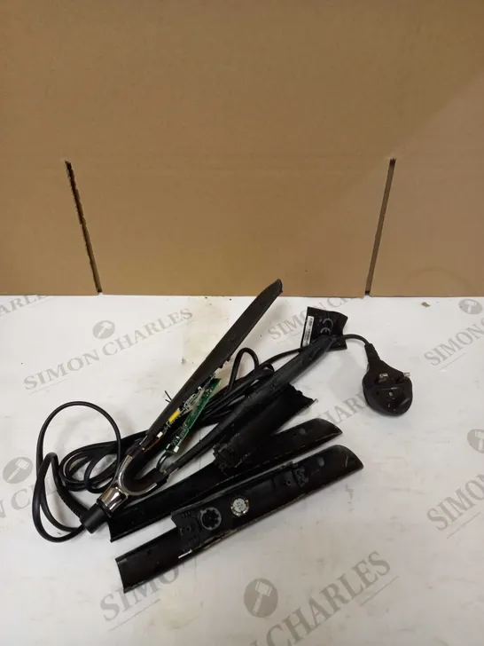 GHD PLATINUM+ STYLER BLACK PROFESSIONAL SMART HAIR STRAIGHTENERS