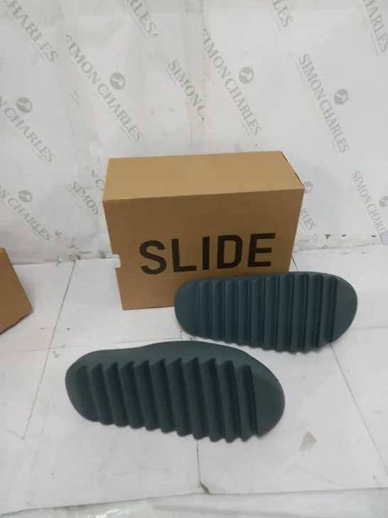 BOXED PAIR OF ADIDAS YZY SLIDE SLATE MARINE UK 9 