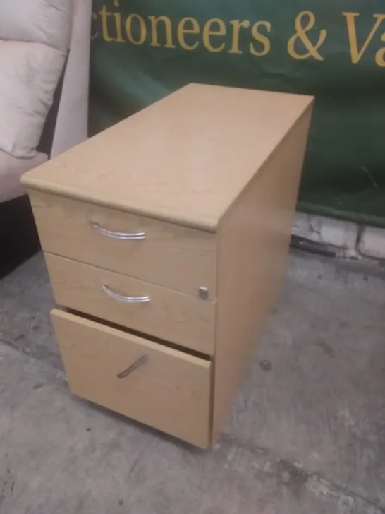 3 DRAWER WOODEN CHEST OF DRAWERS