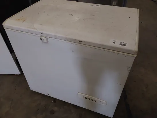 WHIRLPOOL 9.3 c ft CHEST FREEZER