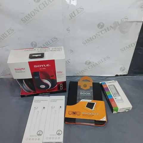 BOXED LOT OF APPROXIMATELY 15 ELECTRICAL ITEMS TO INCLUDE HEADPHONES, POWERBANKS AND CHARGING CABLES