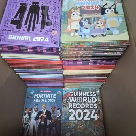 LARGE QUANTITY OF ASSORTED 2024 ANNUALS TO INCLUDE BLUEY, FORTNIGHT, MINECRAFT AND GUINNESS RECORDS