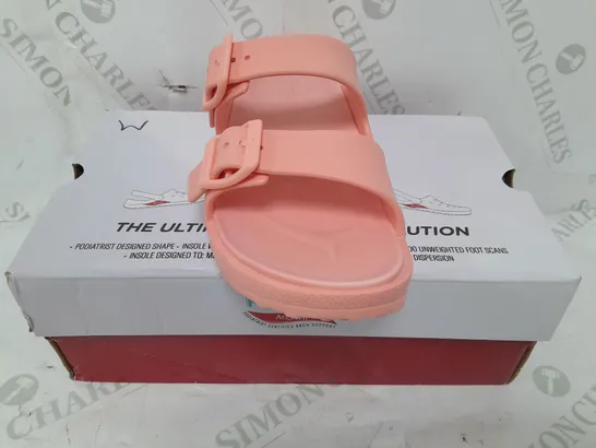 BOXED SKECHERS FOAMIES OPEN TOE SANDALS IN PINK SIZE 4