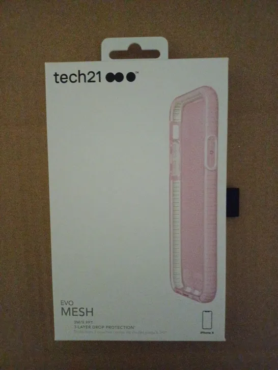 LOT OF APPROXIMATELY 79 BRAND NEW BOXED TECH 21 EVO MESH CASE WITH 9.9FT 3-LAYER DROP PROTECTION FOR IPHONE X T21-5937 PINK 