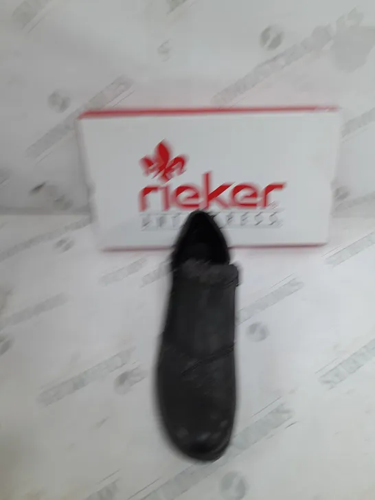 BOXED PAIR RIEKER LEATHER DOUBLE ZIP WATER RESISTANT BOOTS IN BLACK SIZE 6