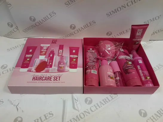 BOXED GIVE ME HAIRCARE SET 