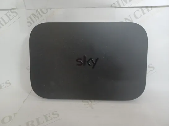 SKY EM150 Q MINI BOX