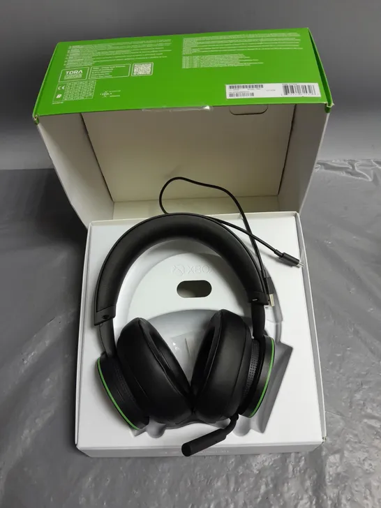 BOXED XBOX WIRELESS HEADSET IN BLACK