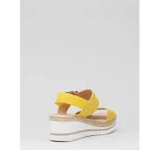 ADESSO WEDGE SANDALS- YELLOW 