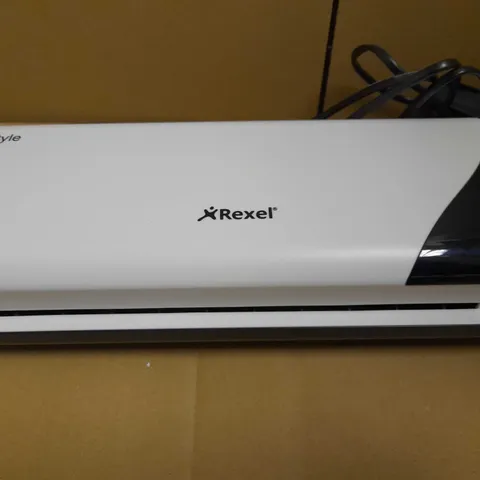 REXEL STYLE A4 HOME AND OFFICE LAMINATOR