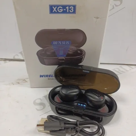 BOXED XG-13 BLACK WIRELESS EAPROHNES 