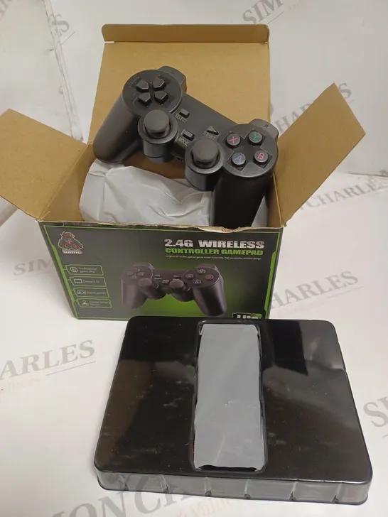 2.4G WIRELESS CONTROLLER GAMEPAD