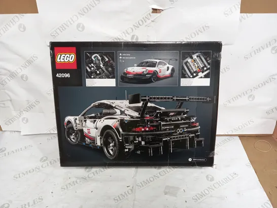 LEGO TECHNIC PORSCHE 911 RSR - SET 42096 RRP £139.99