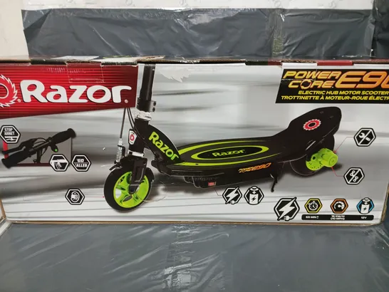 RAZOR POWERCORE E90 SCOOTER GREEN RRP £179.99