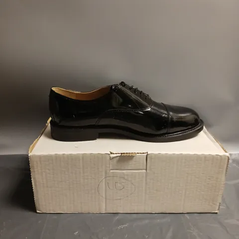 BOXED ORION BLACK PATENT MENS SHOES SIZE 10