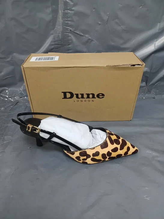 BOXED PAIR OF DUNE LONDON LEOPARD PRINT PONY CLEAN SLINGBACK COURT HEELS SIZE 6