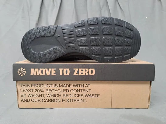 BOXED PAIR OF NIKE TANJUN SHOES IN BLACK UK SIZE 9