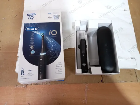 ORAL-B IO5 ELECTRIC TOOTHBRUSH WITH ARTIFICIAL INTELLIGENCE