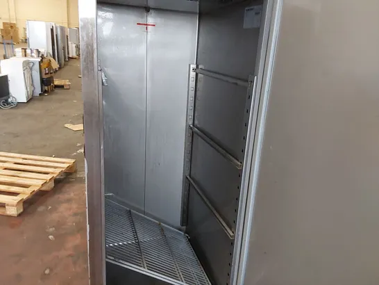 GENFROST GEN600H 595 LITRE UPRIGHT COMMERCIAL STORAGE FRIDGE