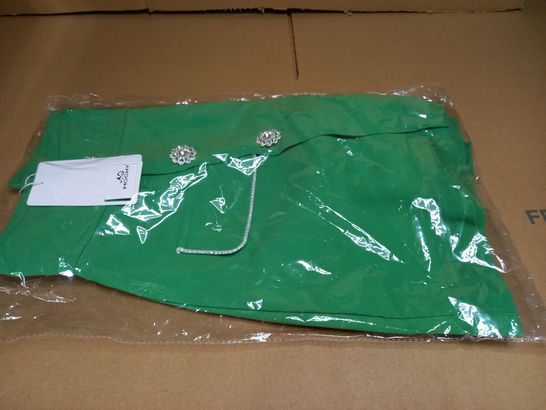 PACKAGED MOOCHY VIBRANT GREEN/GEM BUTTON DETAILED SHORTS - LARGE