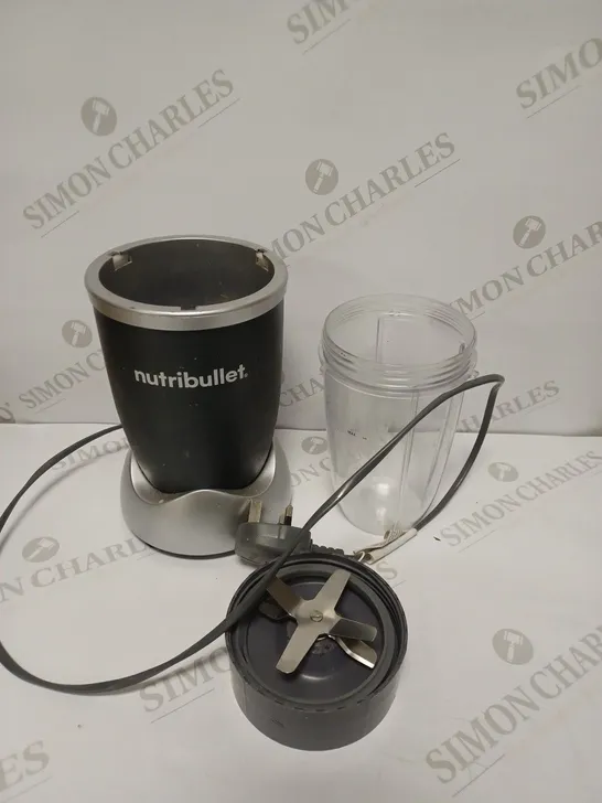 NUTRIBULLET 600 SERIES HIGH SPEED BLENDER