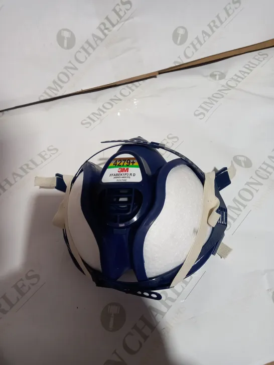 3M GAS/VAPOR RESPIRATOR MASK  